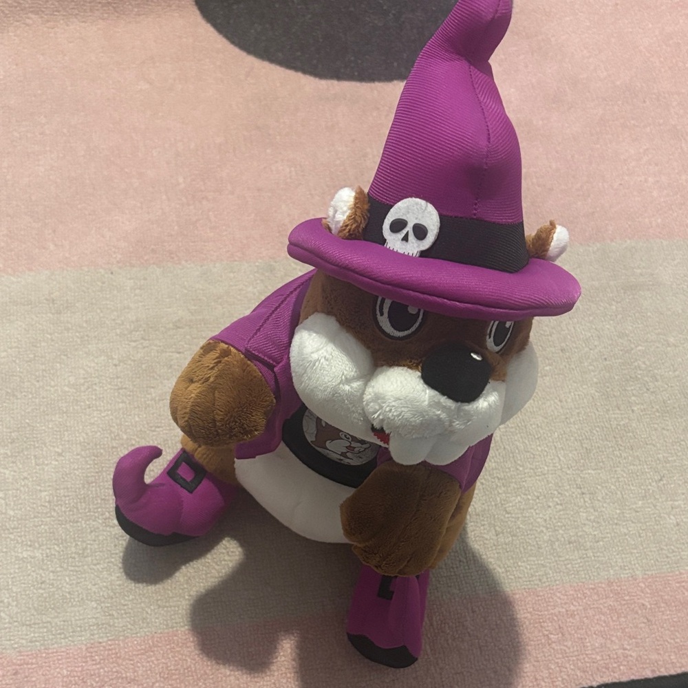 Halloween Buc-ee’s plush 2025